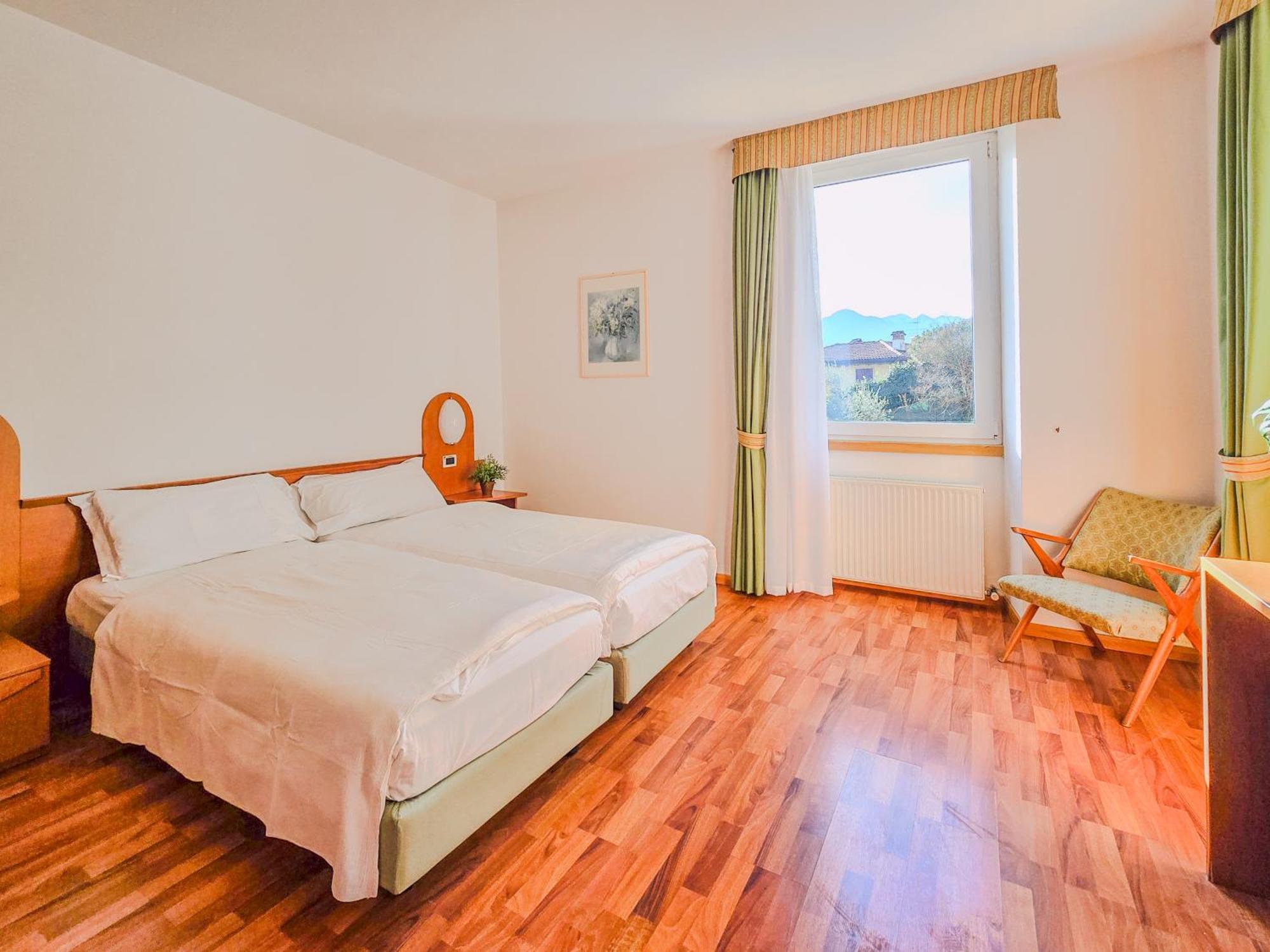 Aparthotel Englovacanze Riva del Garda Extérieur photo